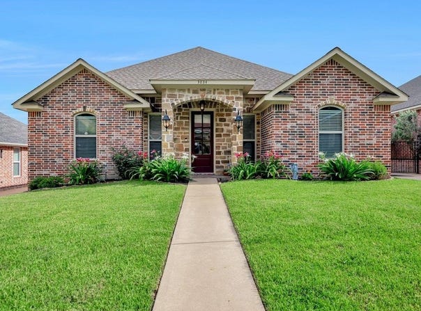 3034 Summer Hill Circle, Nacogdoches, TX 75965