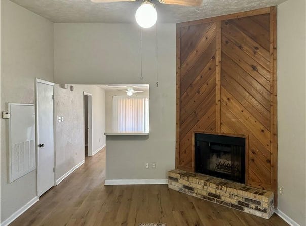 2301 West Creek Lane, College Station, TX 77845