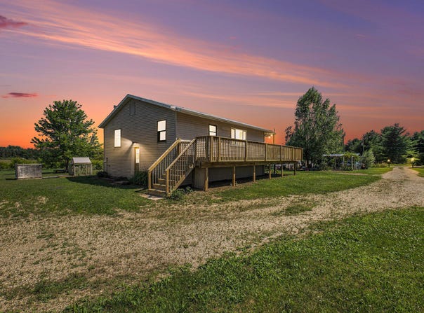 12448 Jefferson Road, Morley, MI 49336