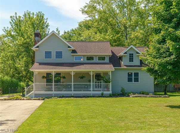 1165 Royalwood Road, Broadview Heights, OH 44147