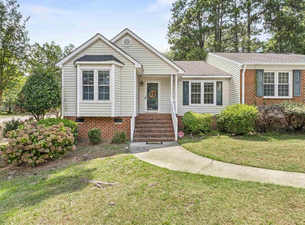 92 N. Lake Pointe Drive, Columbia, SC 29229