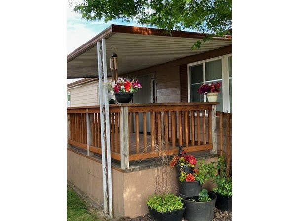 2902 E 2ND St, Newberg, OR 97132