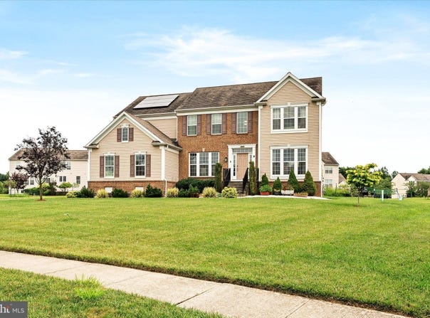9 ENDEAVOR BOULEVARD, EAST WINDSOR, NJ 08520