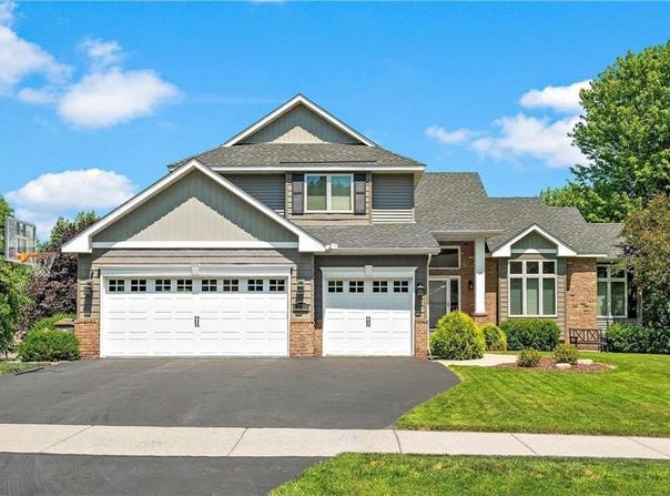 12358 Chesholm Lane, Eden Prairie, MN 55347