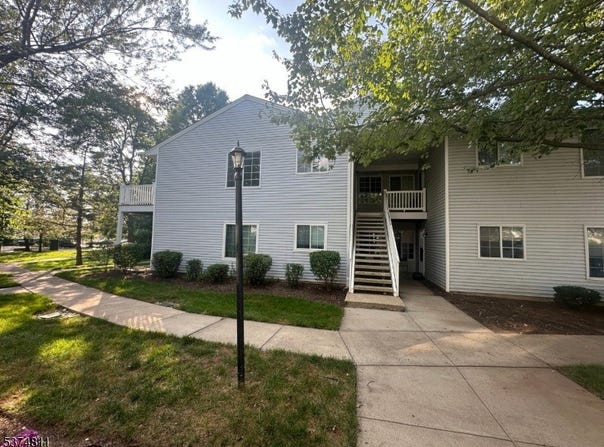 66 Mountain Court, Bedminster Twp., NJ 07921-1520