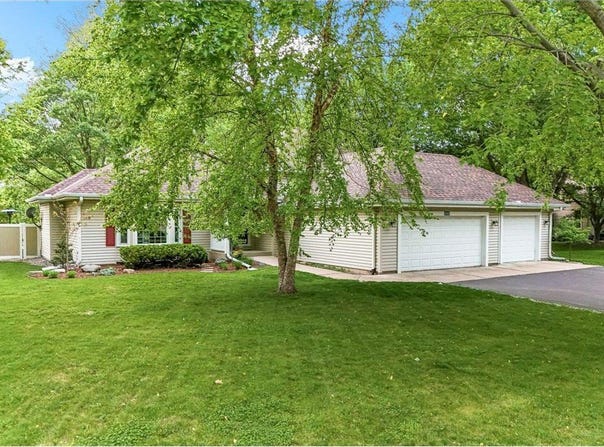 205 Forestview Lane N, Plymouth, MN 55441
