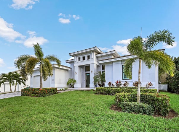 1889 N BAHAMA Avenue, Marco Island, FL 34145