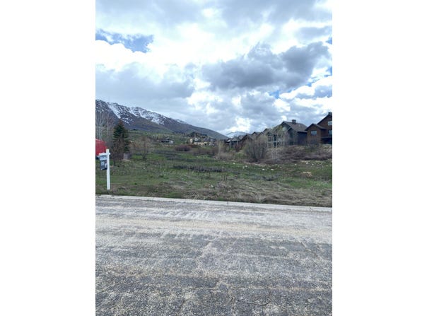 5522 E BUCKHORN Dr N, Eden, UT 84310