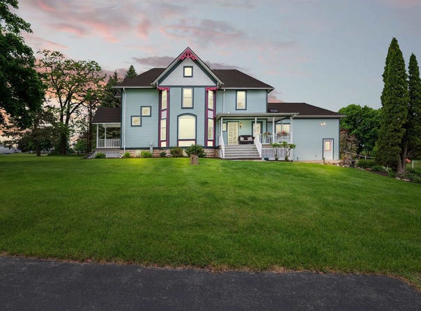 N12060 WEST LINE Road, BROWNSVILLE, WI 53006