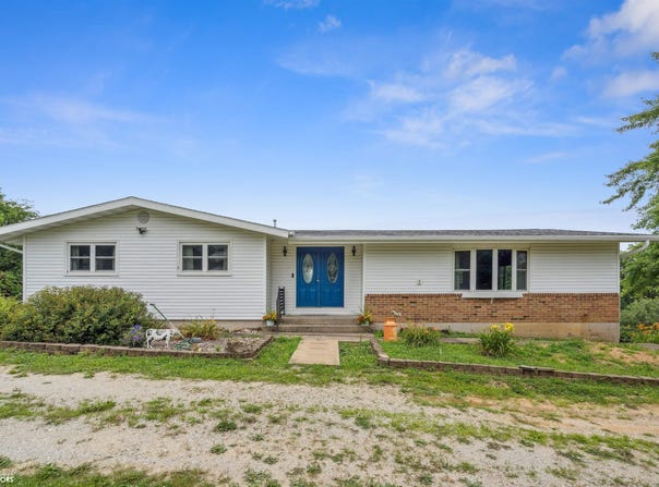 12037 Little Flint Road, West Burlington, IA 52655