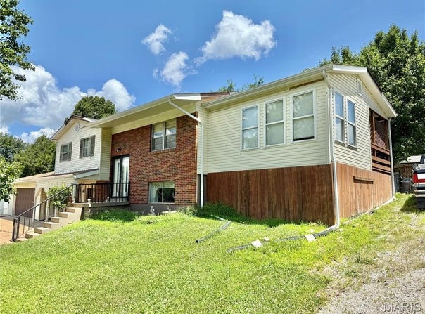 1845 Raintree Drive, Imperial, MO 63052