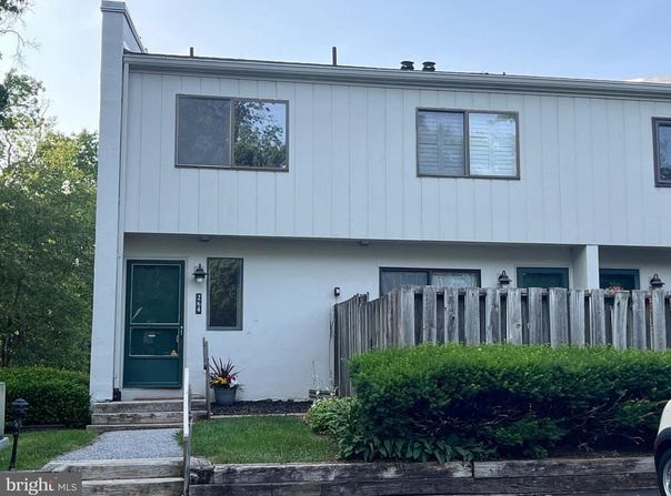 264 SUMMIT HOUSE, WEST CHESTER, PA 19382