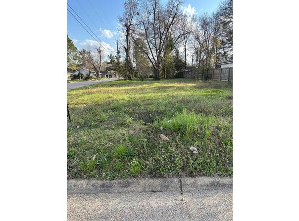 1114 Hamilton, Dothan, AL 36301