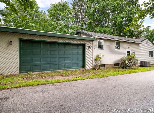 1403 S Mears Avenue, Whitehall, MI 49461