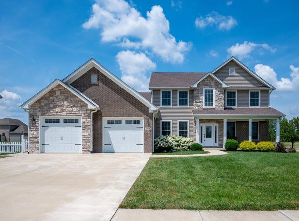 1005 N Fox Berry Drive, Yorktown, IN 47396