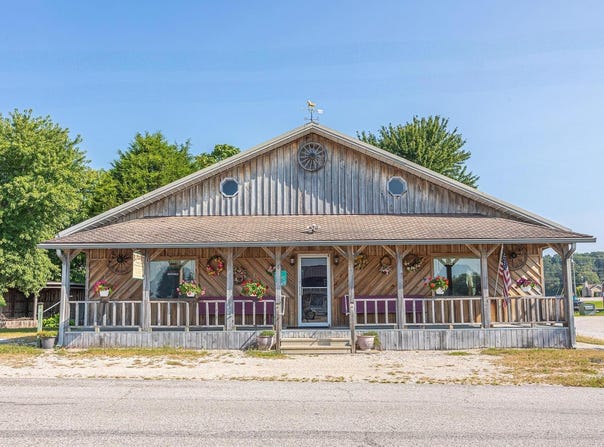 5353 E Main Street, Dubois, IN 47527
