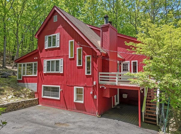 1149 Kensington Drive, East Stroudsburg, PA 18301