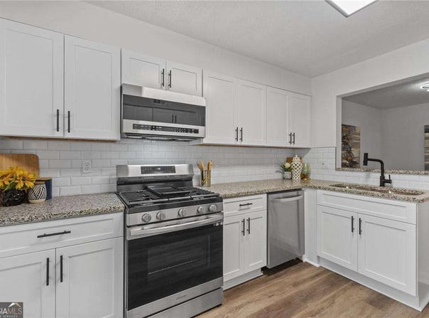 9404 Cypress, Jonesboro, GA 30238