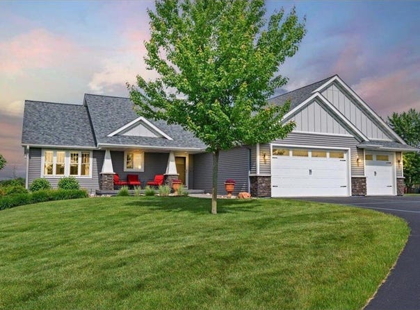 858 Dorwin Road, Hudson, WI 54016