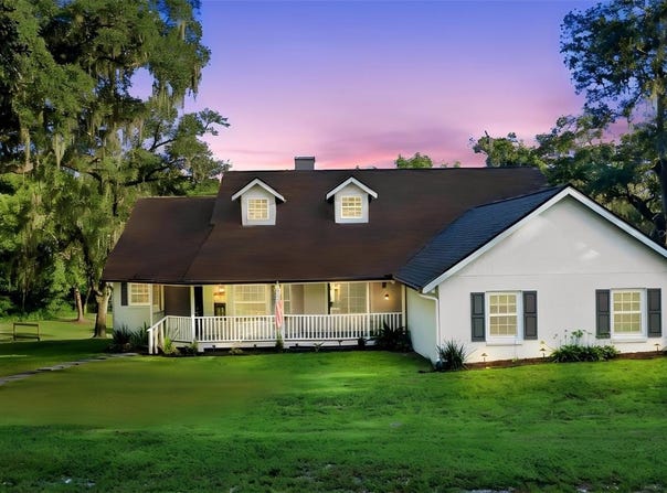 19832 W ELDORADO Drive, EUSTIS, FL 32736