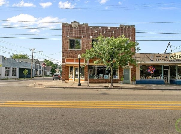 953 Fulton Street E, Grand Rapids, MI 49503