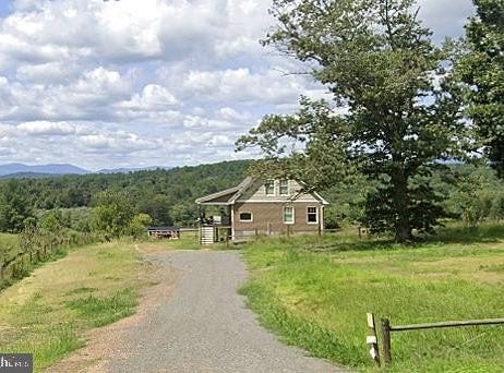 395 SEVEN PONDS ROAD, AMISSVILLE, VA 20106