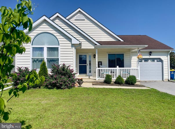 8 AIDONE LANE, SMYRNA, DE 19977