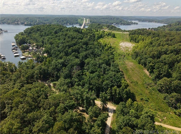 Venus Road lot: 40, Camdenton, MO 65020