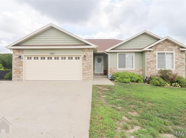 109 Creek View Drive, St Robert, MO 65584
