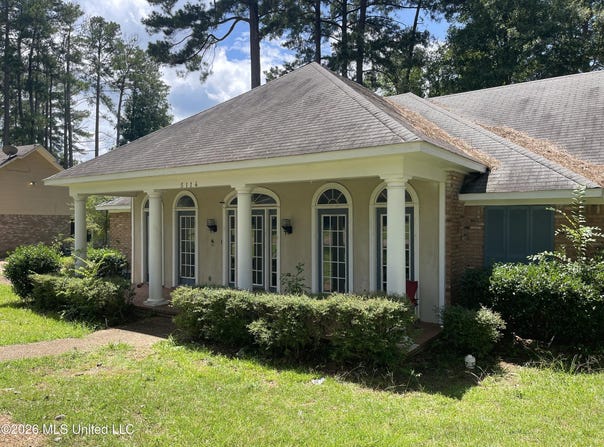 5114 Brookleigh Drive, Byram, MS 39272