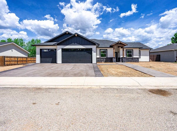 964 E 17th Street, Rifle, CO 81650