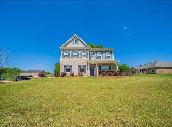 10 Edgewater Court, Covington, GA 30016