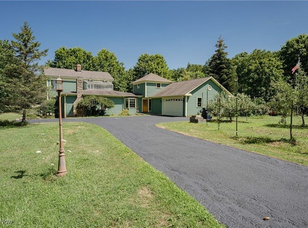 8051 Euclid Chardon Road, Kirtland, OH 44094