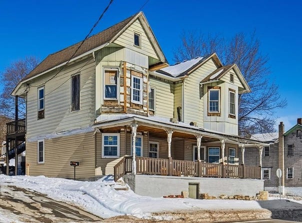 451 Main St, Rockwood, PA 15557