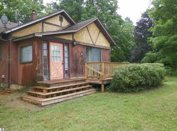 615 River Street, Luther, MI 49656