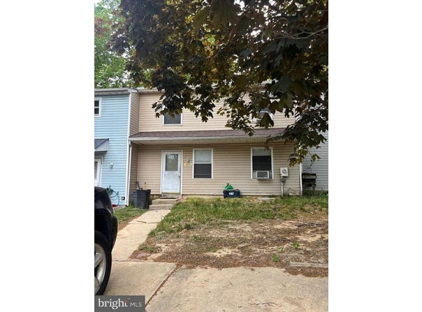 105 BERKSHIRE ROAD, SICKLERVILLE, NJ 08081