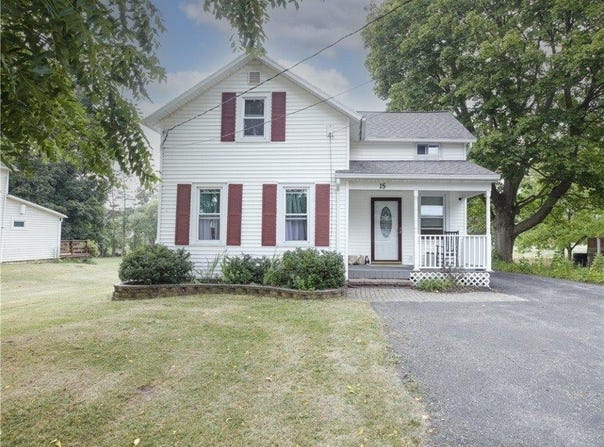 15 Elm Street, East Bloomfield, NY 14469