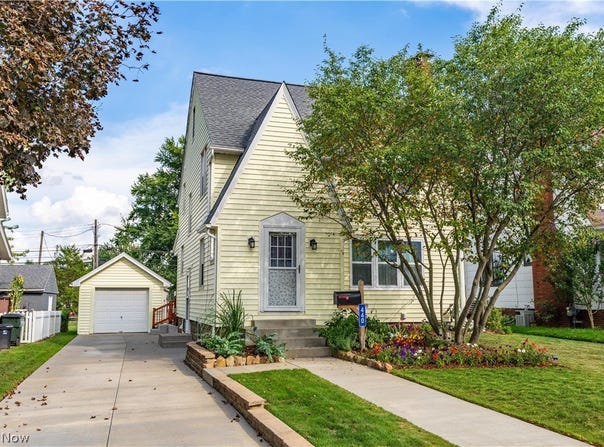 440 Wabash Avenue S, Brewster, OH 44613
