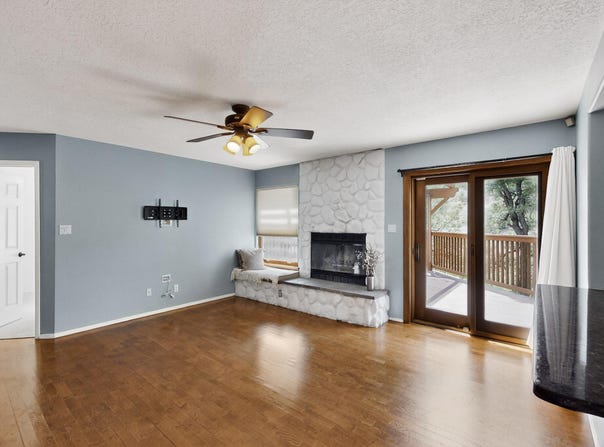 8 Fawn Road, Cedar Crest, NM 87008