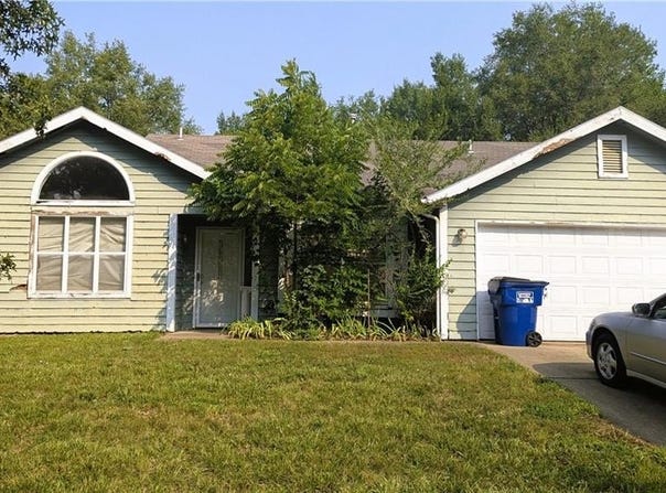 1820 Hampton Street, Lawrence, KS 66046