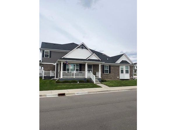 410 Maple Cove Circle, Saline, MI 48176