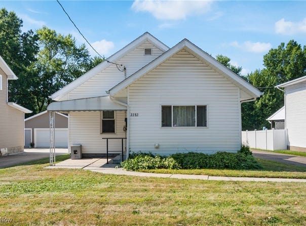 2282 Briner Avenue, Akron, OH 44305
