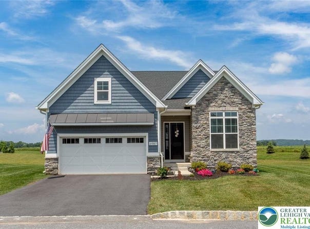 6987 Pine Lane, East Allen Twp, PA 18014