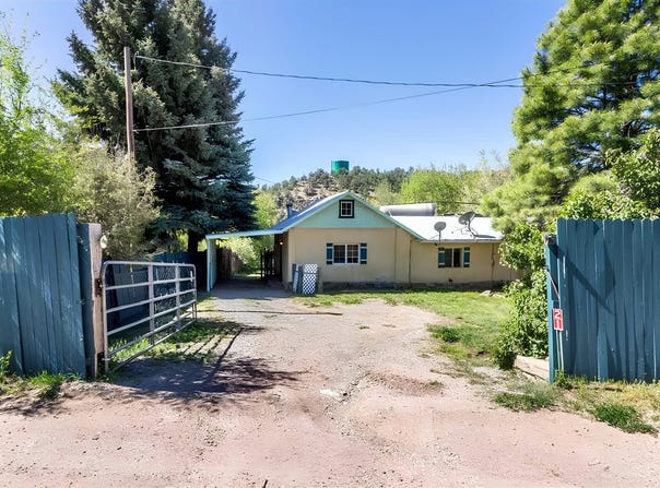 21 Camino Rincon, Pecos, NM 87552