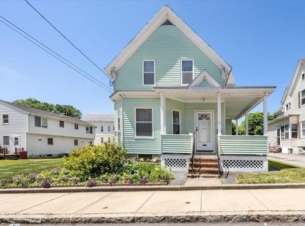 79 Warwick St, Lowell, MA 01851