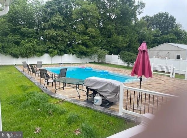 51 WASHINGTON AVENUE, CARNEYS POINT, NJ 08069