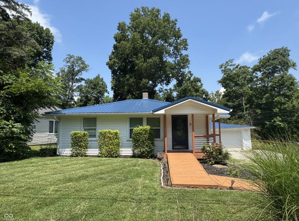 304 E Hoover Drive, Nineveh, IN 46164