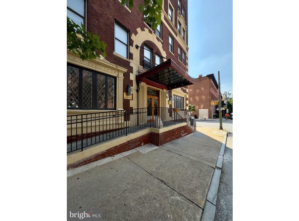 1001 SAINT PAUL Street, BALTIMORE, MD 21202