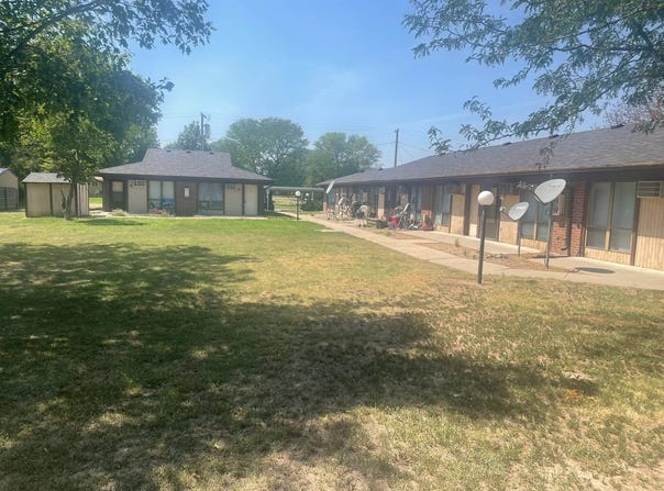 410 n  Fisher, Glasco, KS 67445