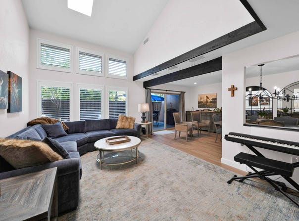 1928 Bechelli Lane, Redding, CA 96002